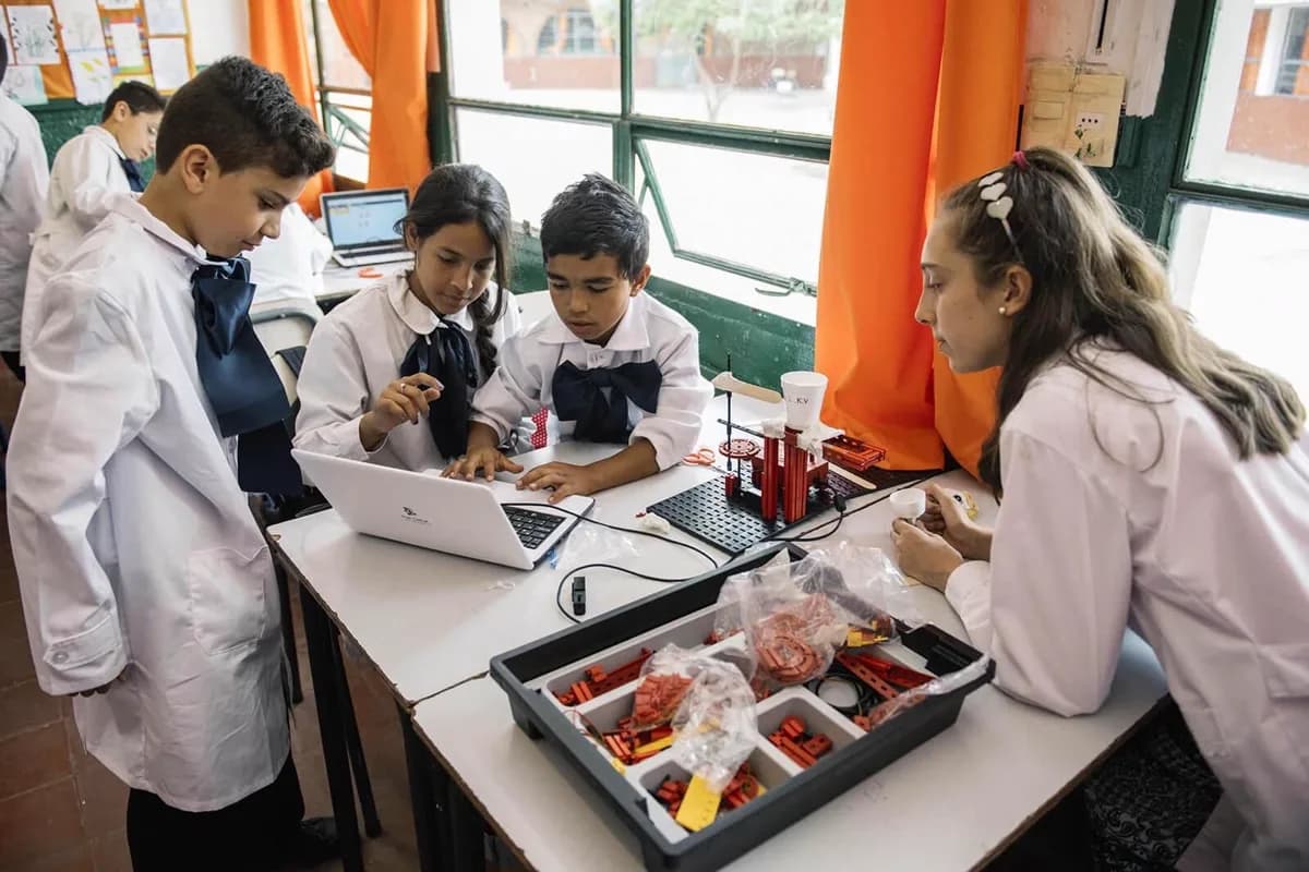 Educación